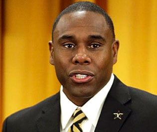 Derek-Mason